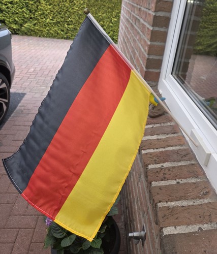 Stück deutschlandflaggen - 24,