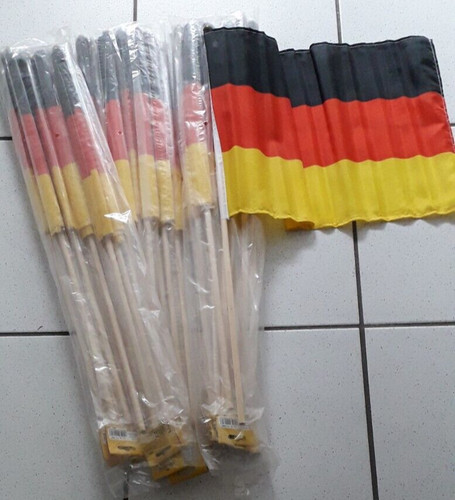 30stück stockflagge 30x45 - gr,